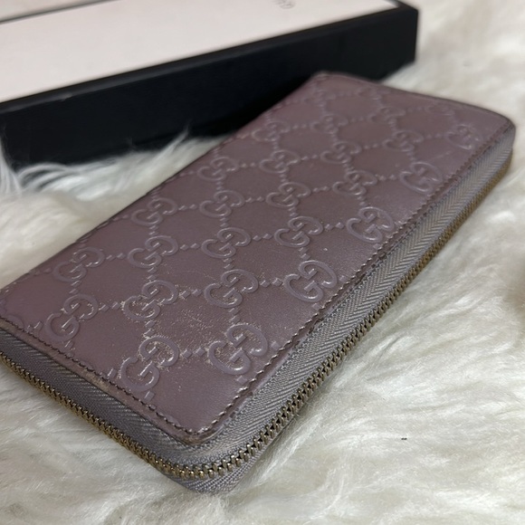 💯Authentic Gucci Zipped Around Long Wallet🍀 - Picture 16 of 16